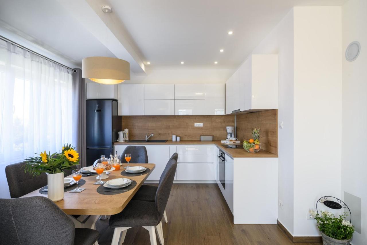 Apartment Silver Star Kaštela Exteriör bild