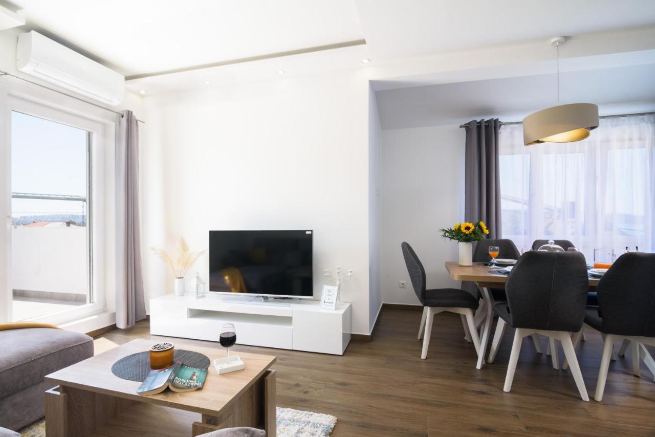 Apartment Silver Star Kaštela Exteriör bild