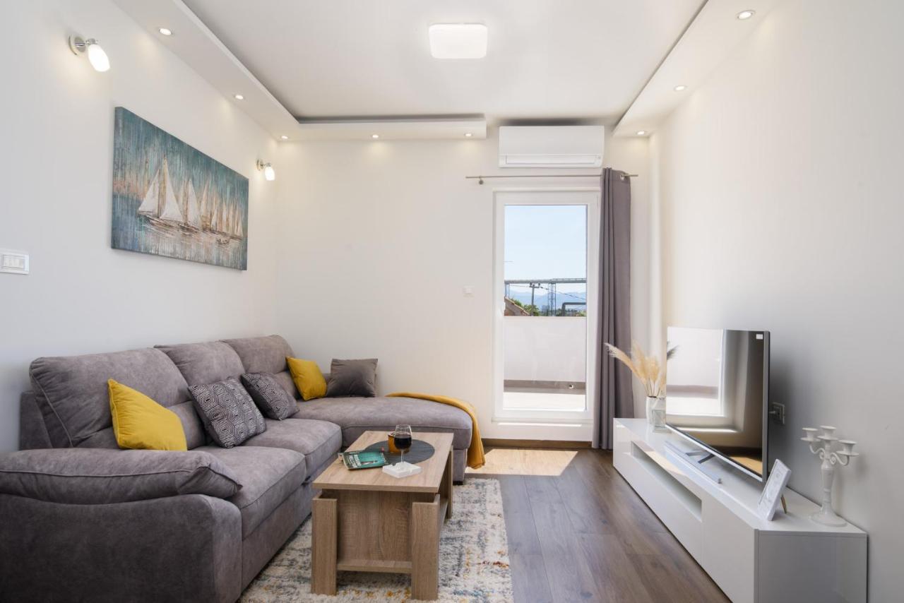 Apartment Silver Star Kaštela Exteriör bild